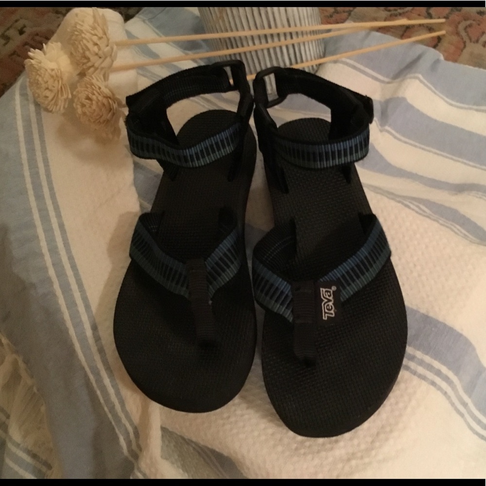 Teva Sandels